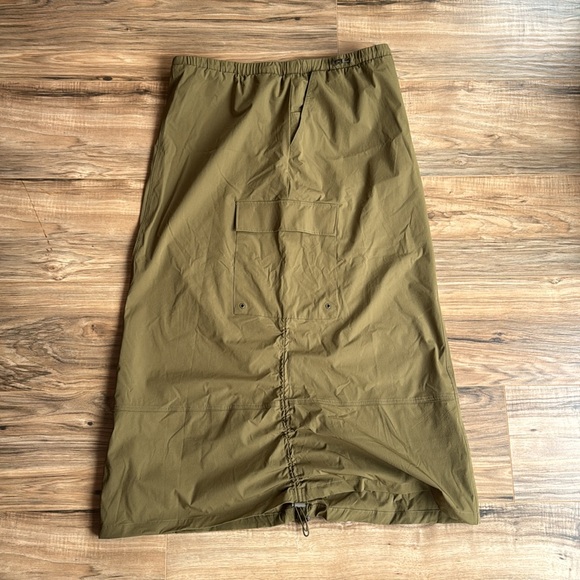 Princess Polly | Ferguson Parachute Maxi Skirt Khaki - Picture 4 of 7